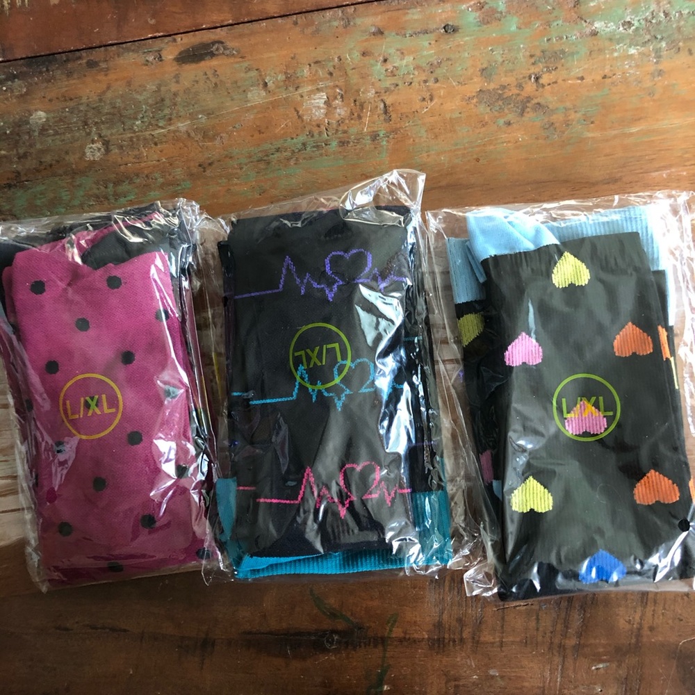NEW Elite Performance Compression Socks 3 Pack. - Picture 2 of 6